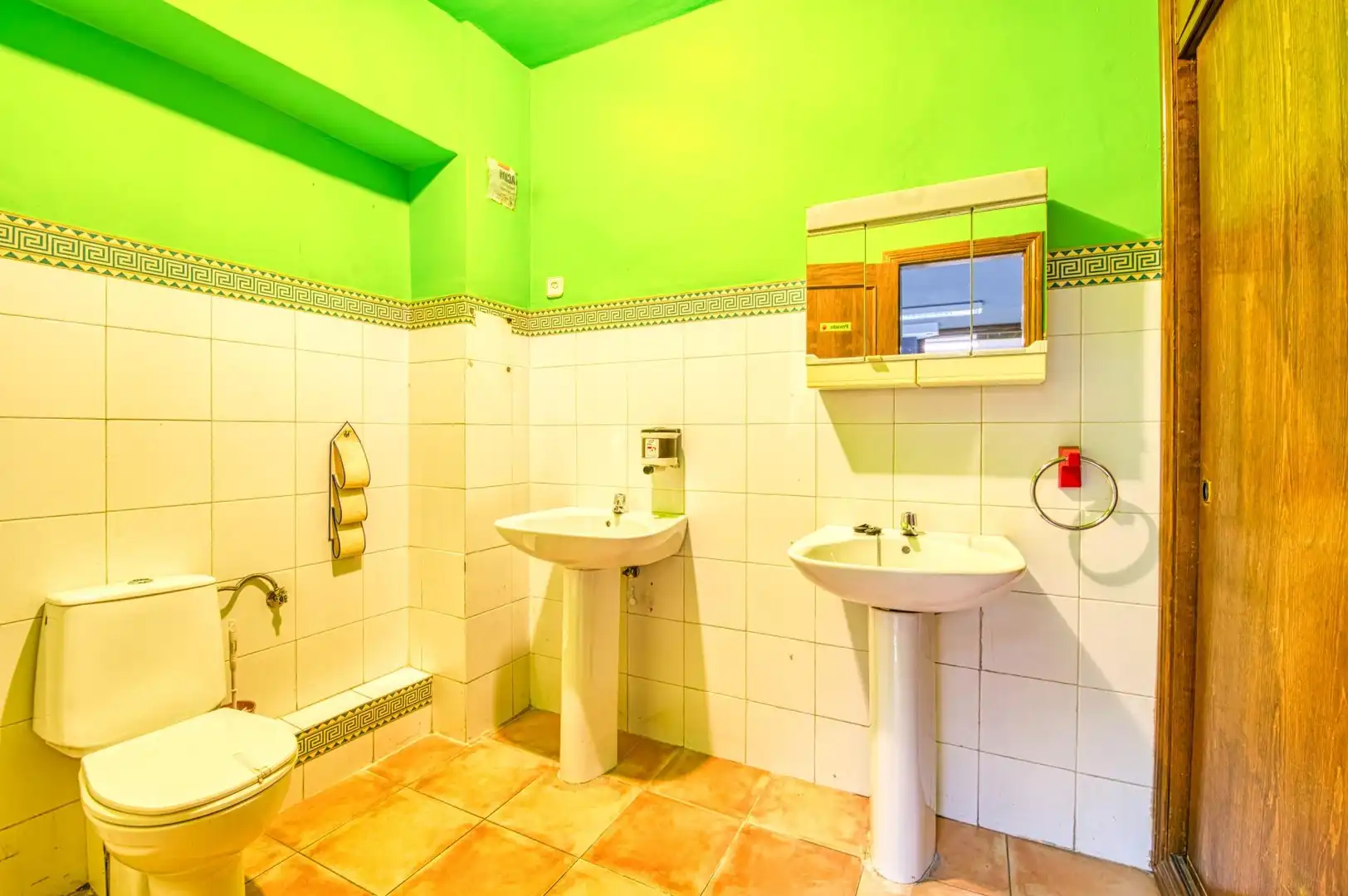 Baño de Oficina de alquiler en Ávila
