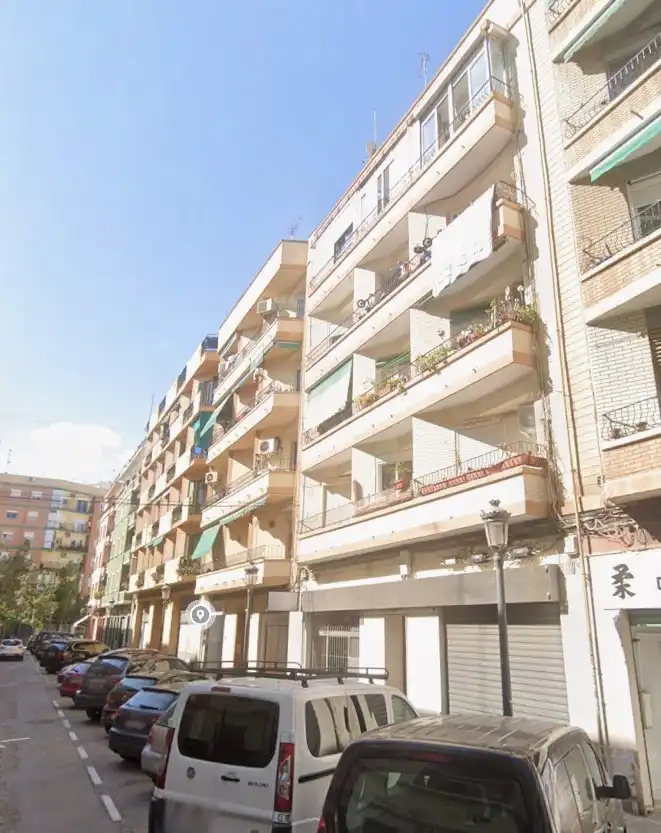 Vista exterior de Piso en venta en Valencia con Balcón