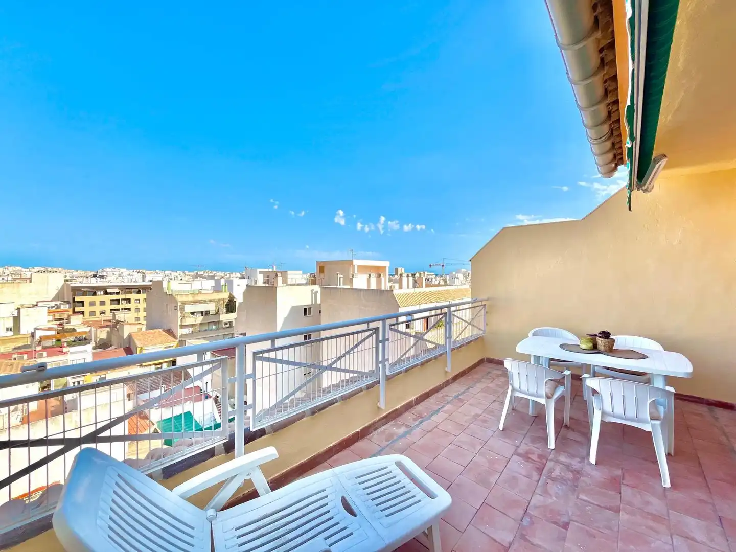 Terrace of Attic for rent in Torrevieja  with Heating, Terrace and Furnished