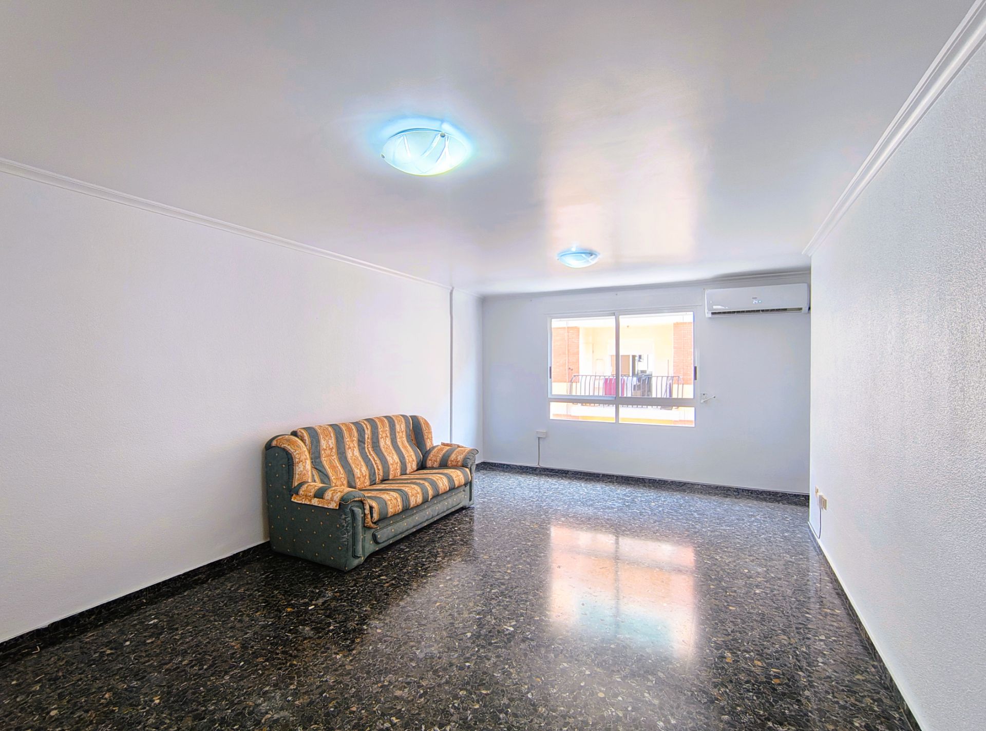 Sala de estar de Piso en venta en Sagunto / Sagunt con Aire acondicionado, Calefacción y Balcón