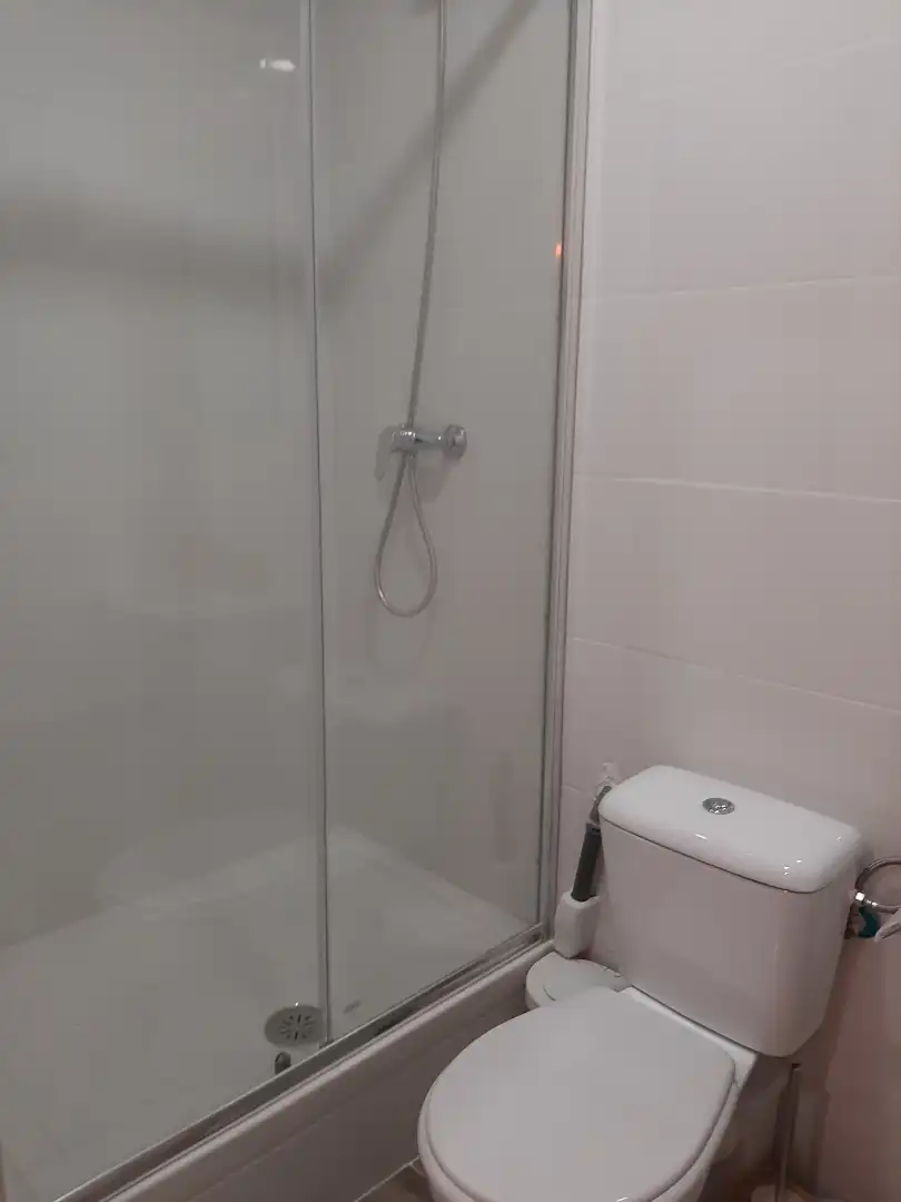 Baño de Piso en venta en Valencia con Aire acondicionado, Parquet y Amueblado