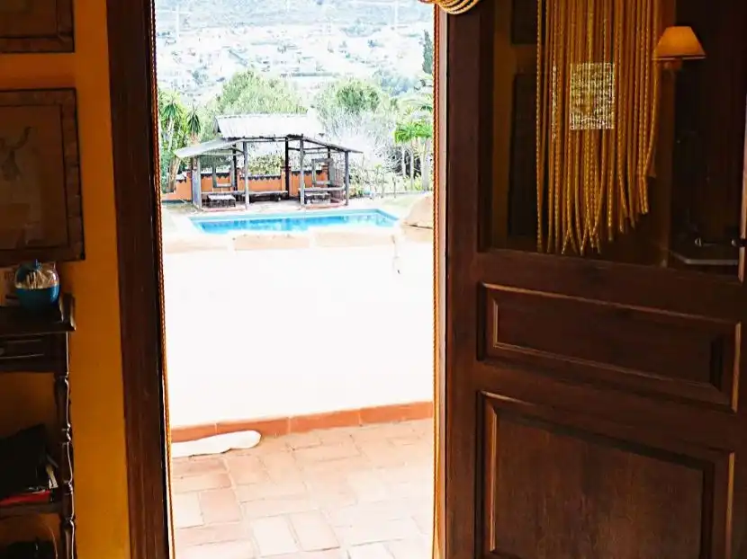 Casa rústica amb jardí en venda a Carrer Lago Aral 73, imagen 44