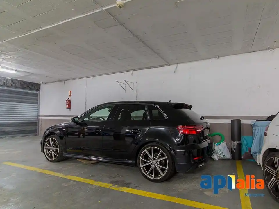 Aparcament de Dúplex en venda en Pineda de Mar amb Terrassa