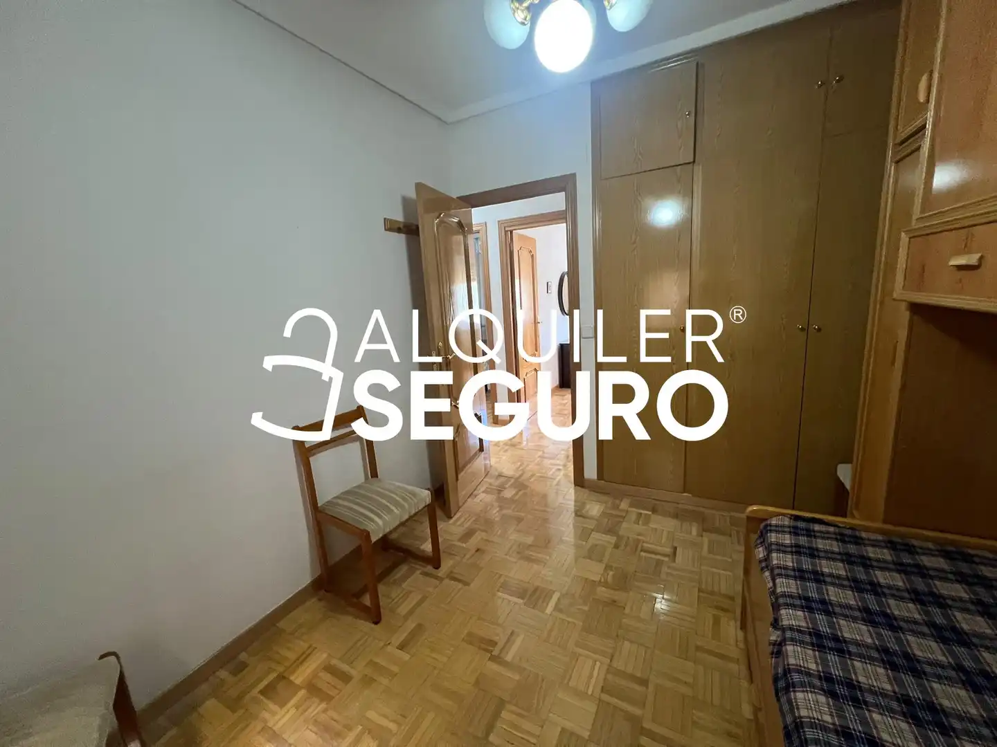 Piso de alquiler en Madrid con Calefacción y Amueblado