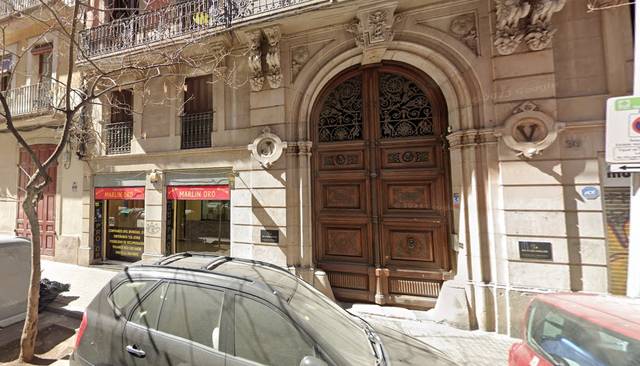 Piso en Venta en C/ Salva en El Poble Sec - Parc de Montjuïc