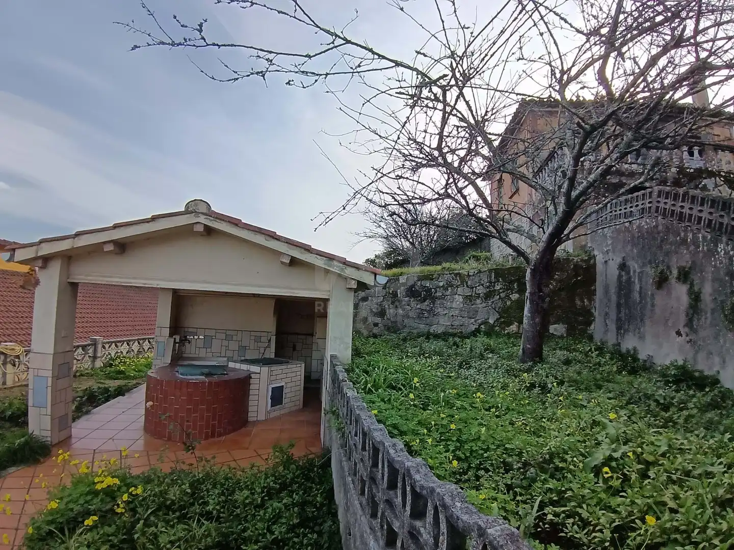 Jardí de Residencial en venda en Cangas 