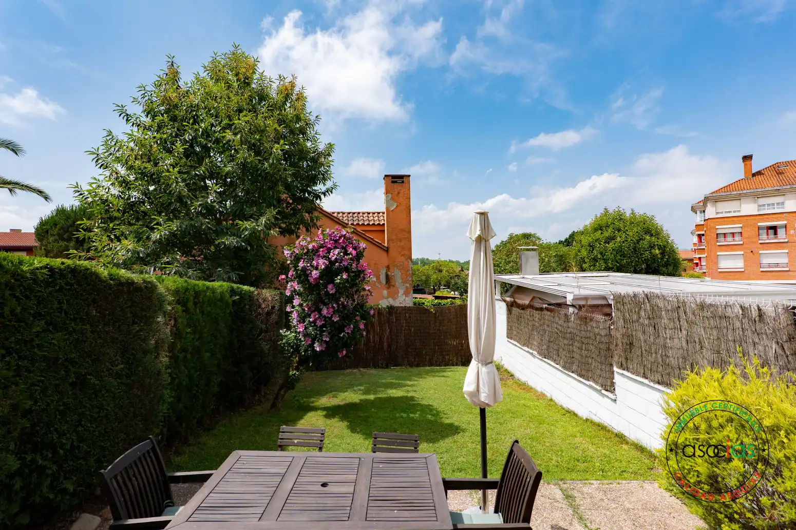 Terrassa de Casa o xalet en venda en Siero amb Calefacció, Jardí privat i Parquet