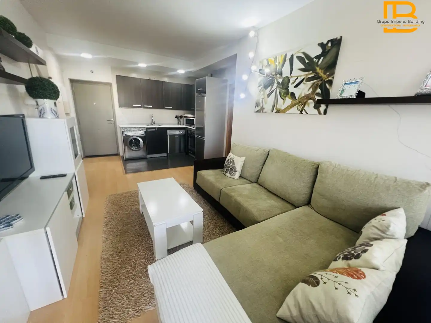 Sala de estar de Piso en venta en Villarcayo de Merindad de Castilla la Vieja con Calefacción, Parquet y Terraza