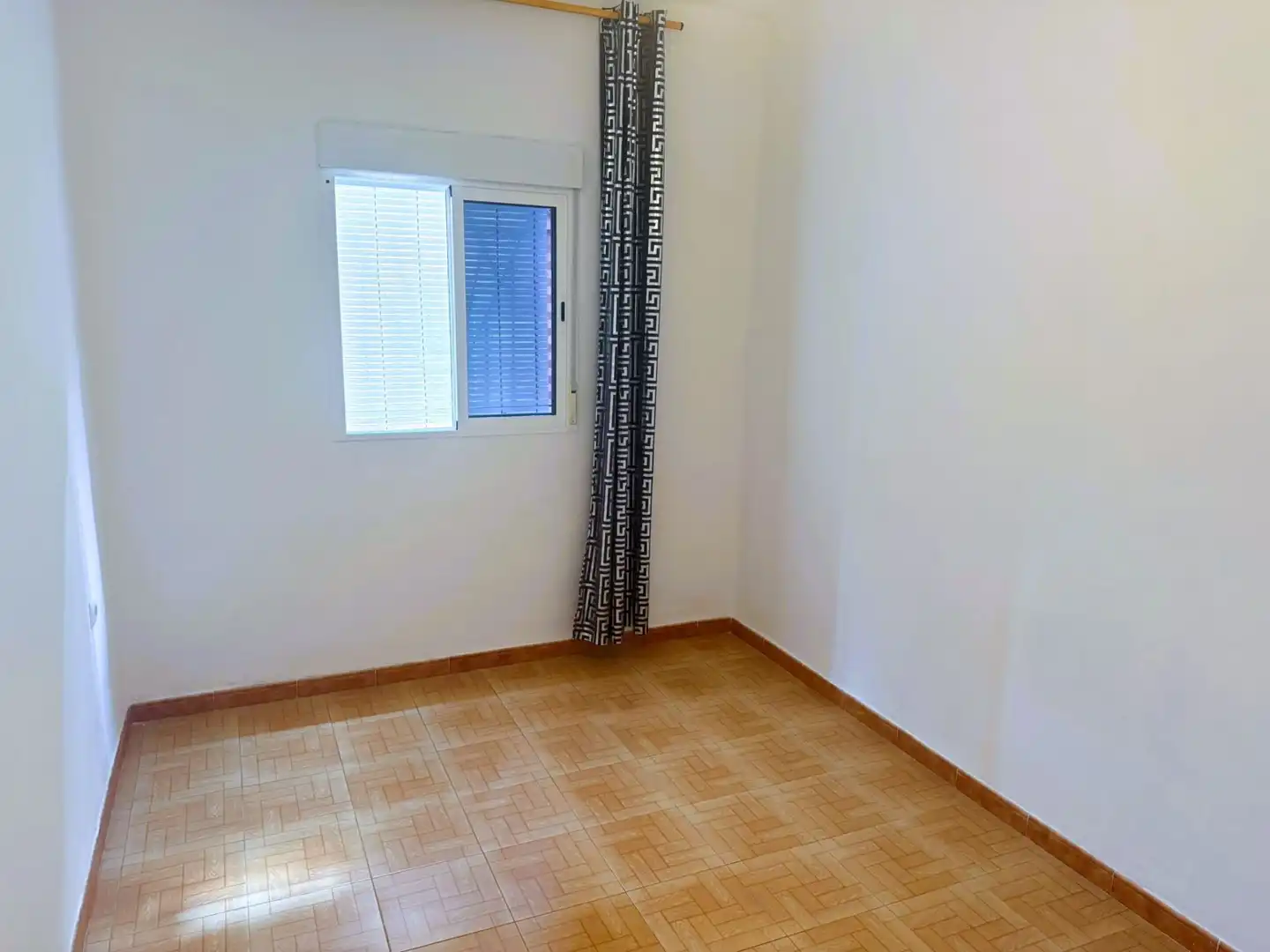 Dormitori de Pis en venda en Motril