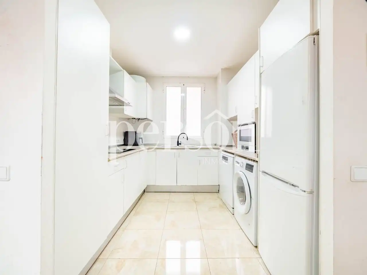 Cocina de Planta baja en venta en Valencia con Aire acondicionado, Amueblado y Internet