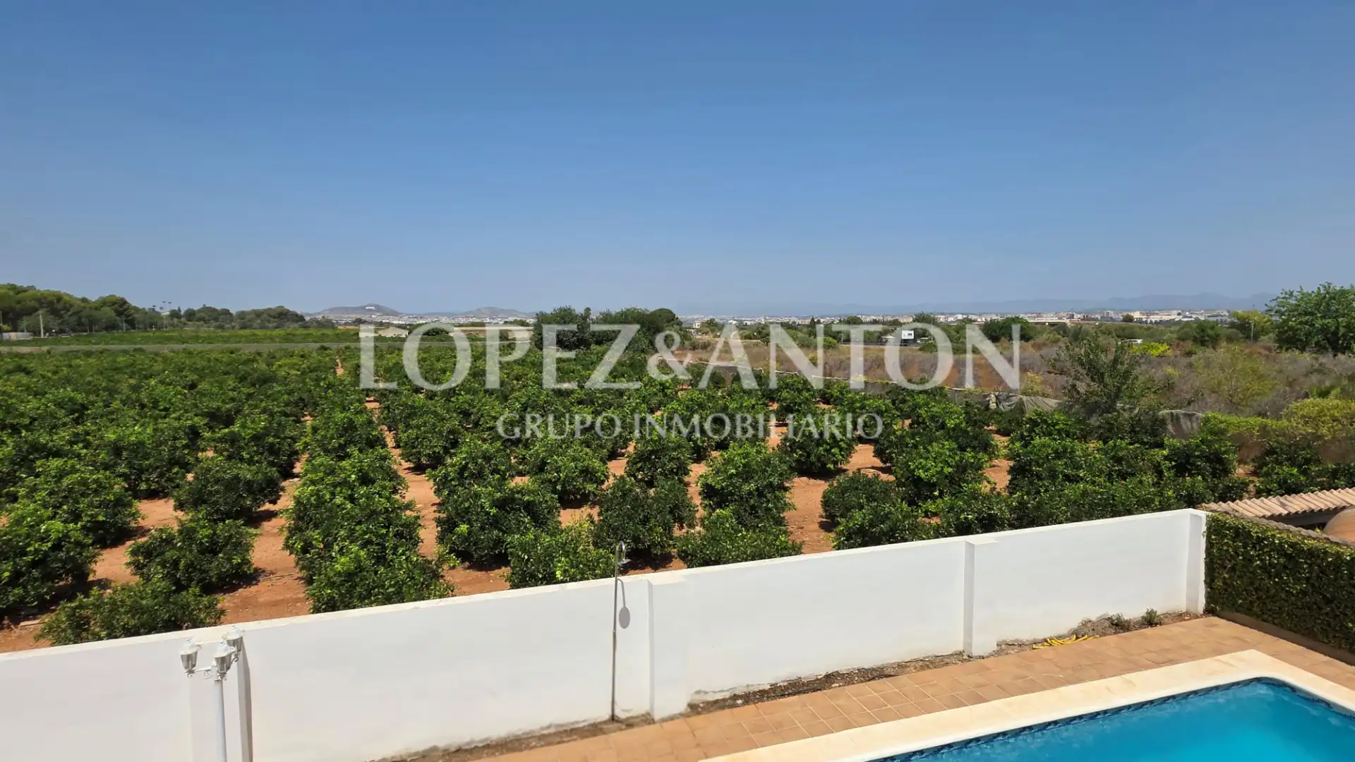 Casa o chalet en venta en L'Eliana con Aire acondicionado, Calefacción y Jardín privado