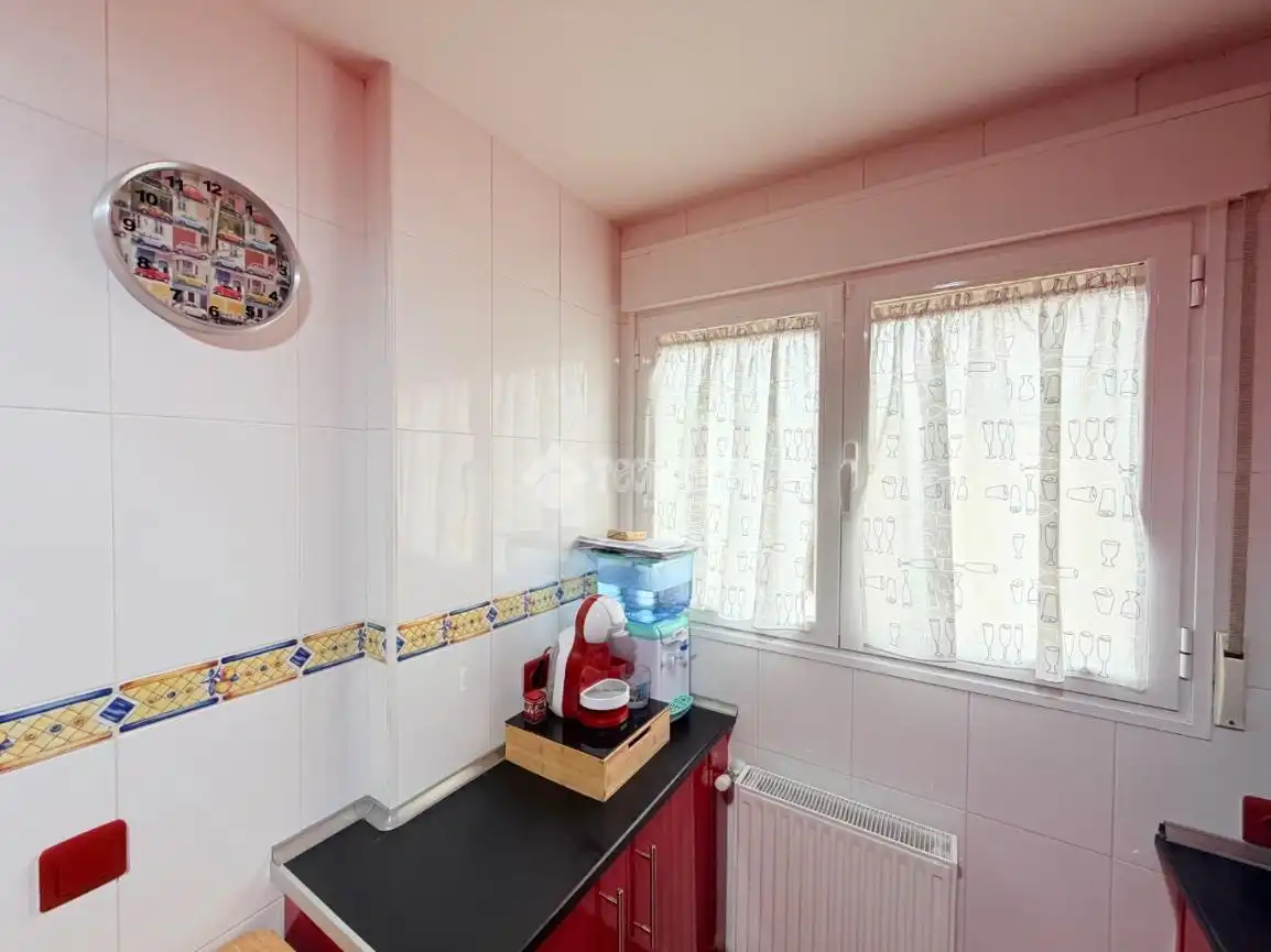 Cocina de Casa adosada en venta en Hontanares de Eresma con Calefacción
