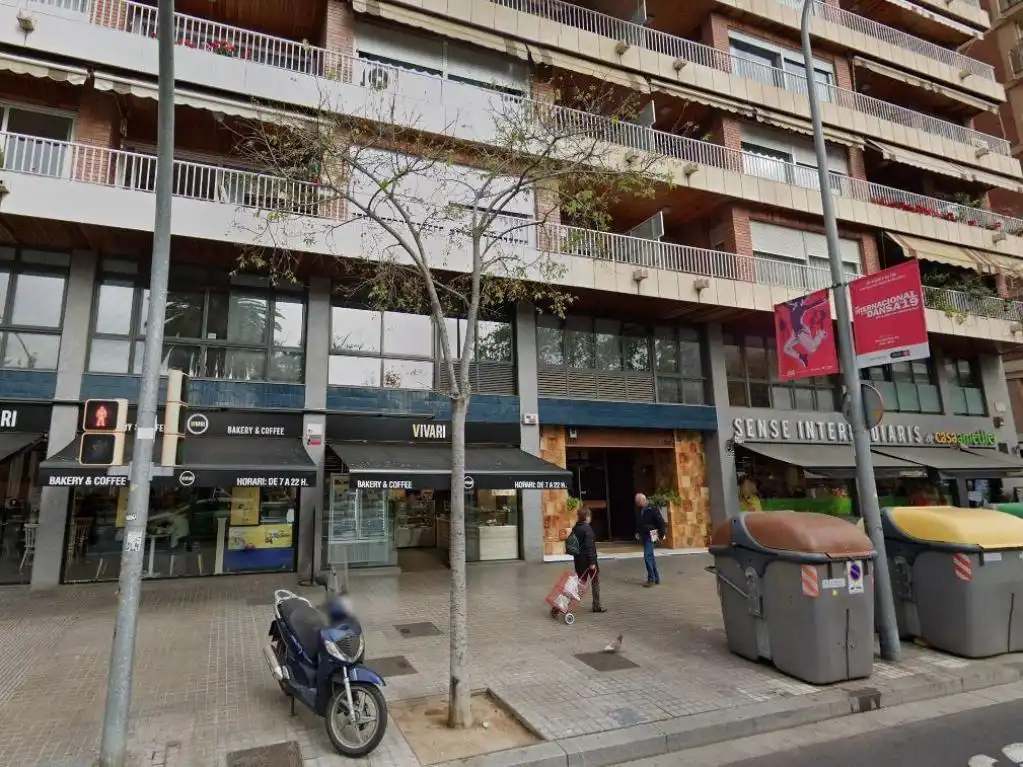 Aparcament en venda a CORTS