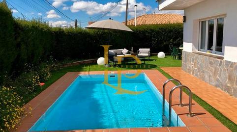 Foto 2 de Casa adosada en venda a Els Avets - Can Serrafossà - Ximelis, Barcelona