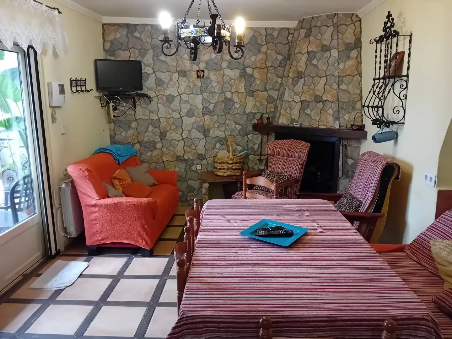 Wohnzimmer von Country house zum Verkauf in Viso del Marqués mit Heizung, Terrasse und Abstellraum