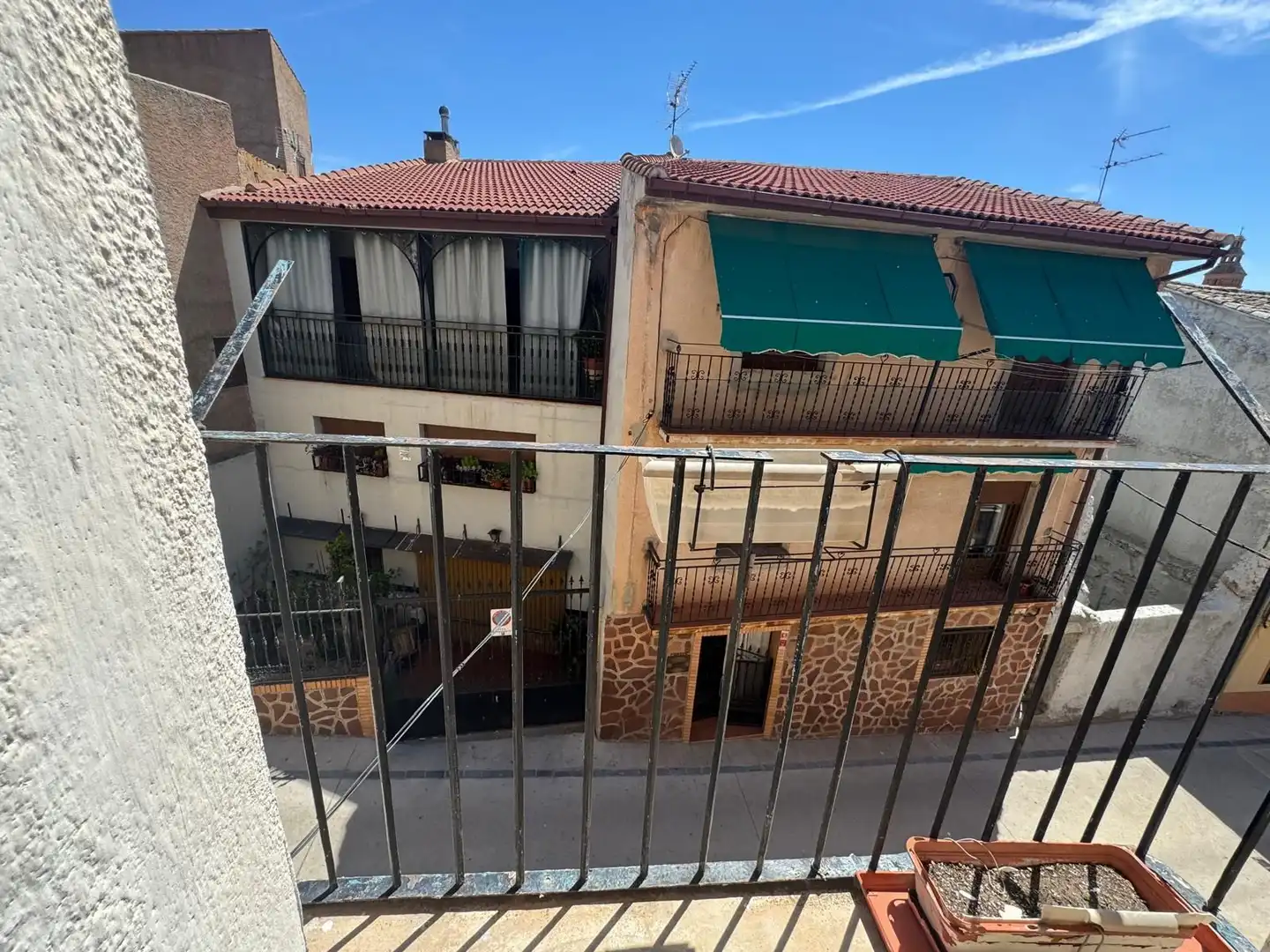 Exterior view of Houses for sale in Brea de Aragón