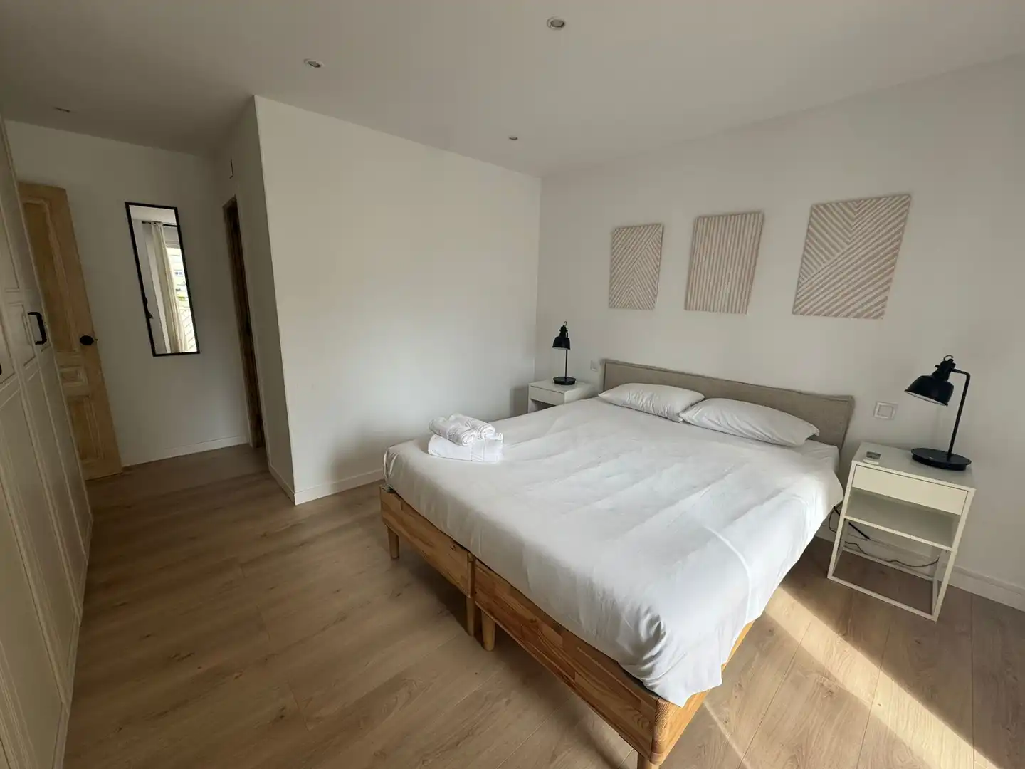 Schlafzimmer von Wohnung zur Miete in Santander mit Klimaanlage, Heizung und Parkett