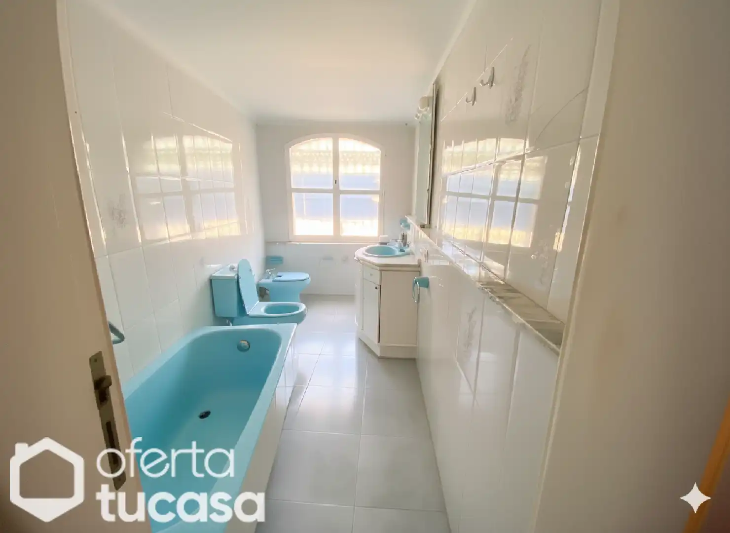 Baño de Piso en venta en Cabrales con Jardín privado y Amueblado