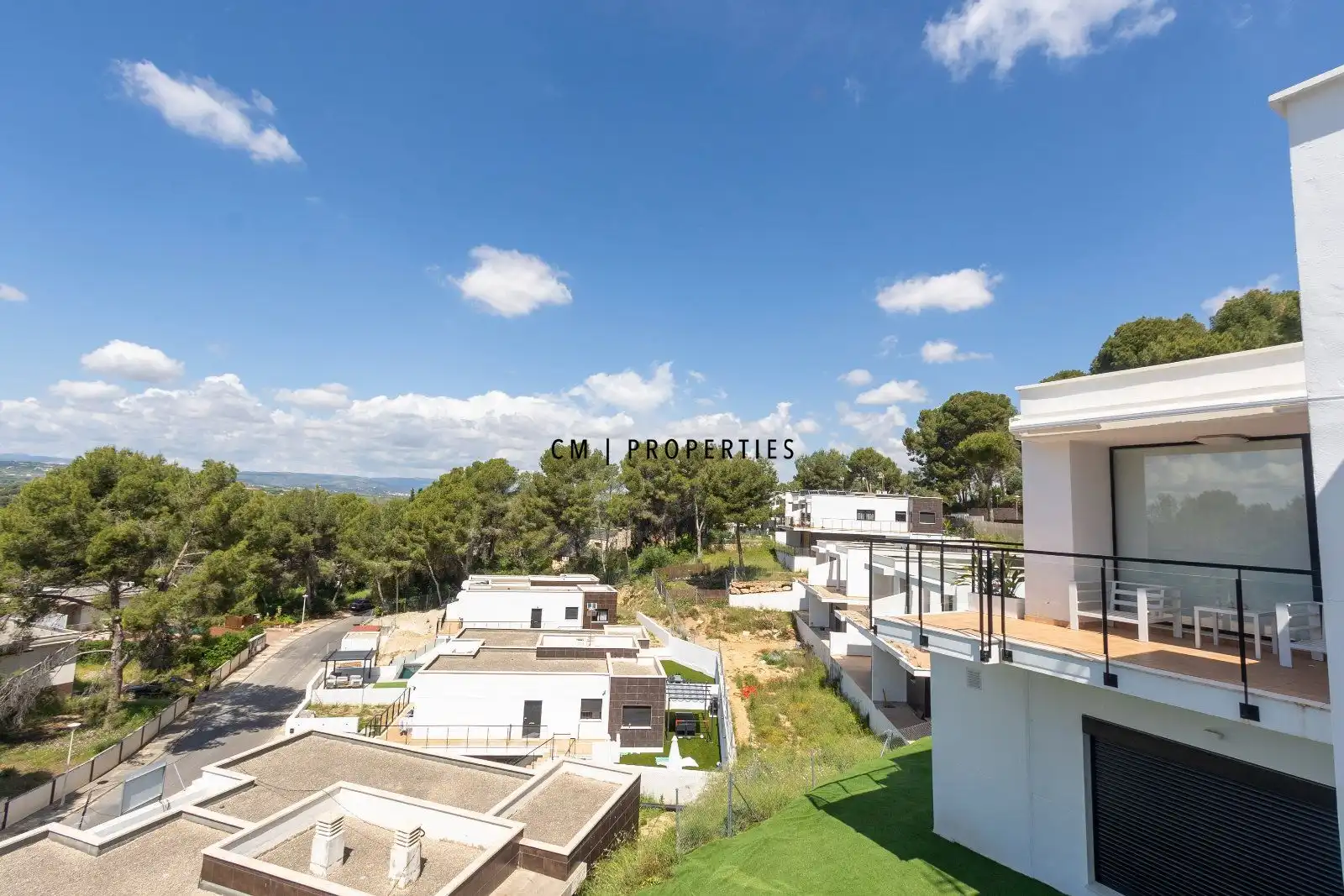 Vista exterior de Casa adosada en venta en Chiva con Aire acondicionado, Calefacción y Jardín privado