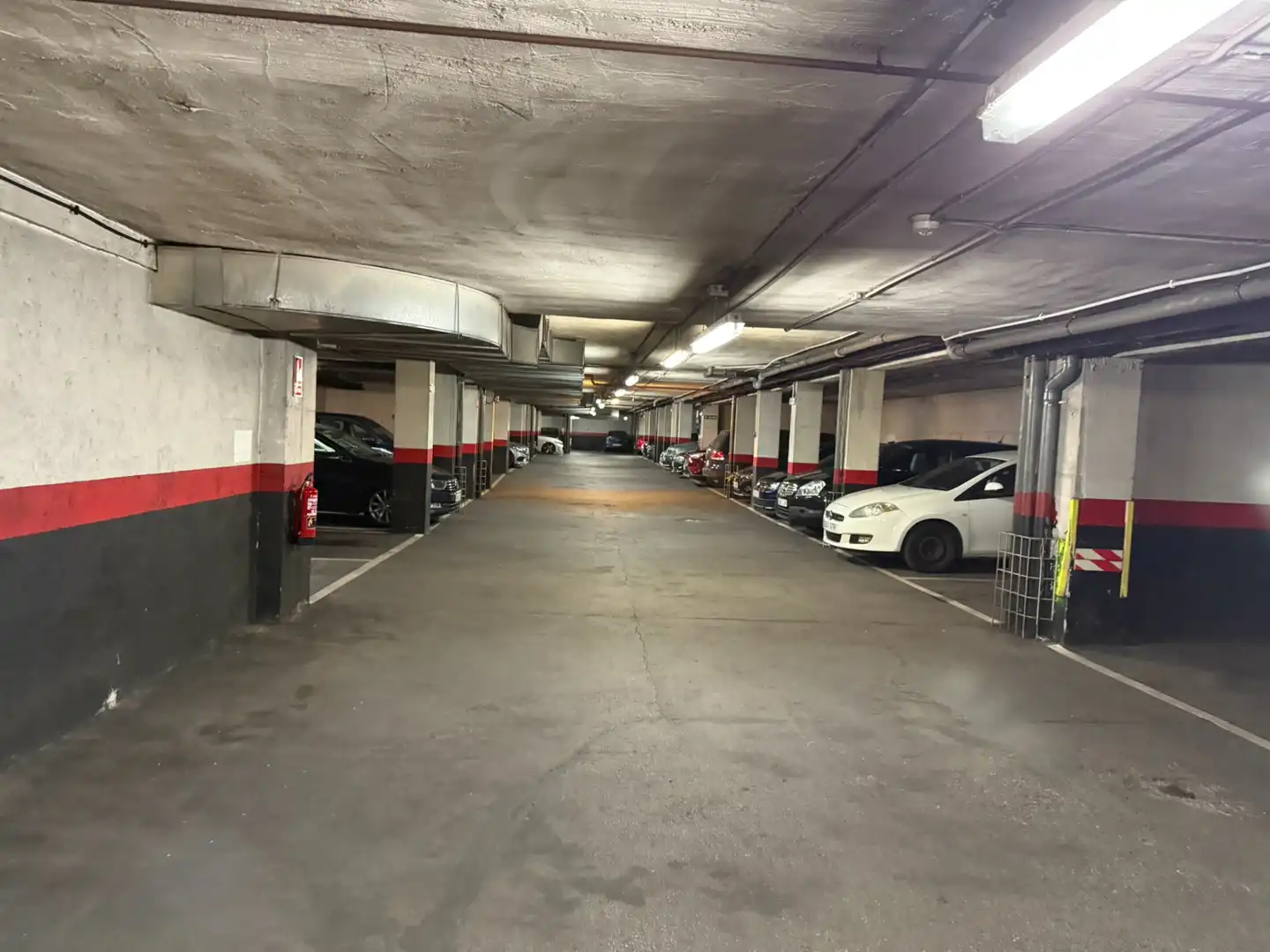Parking de Piso en venta en Alcorcón con Calefacción, Jardín privado y Amueblado