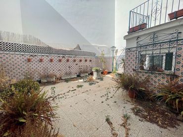 Villa avec balcon à vendre à Casco Antiguo