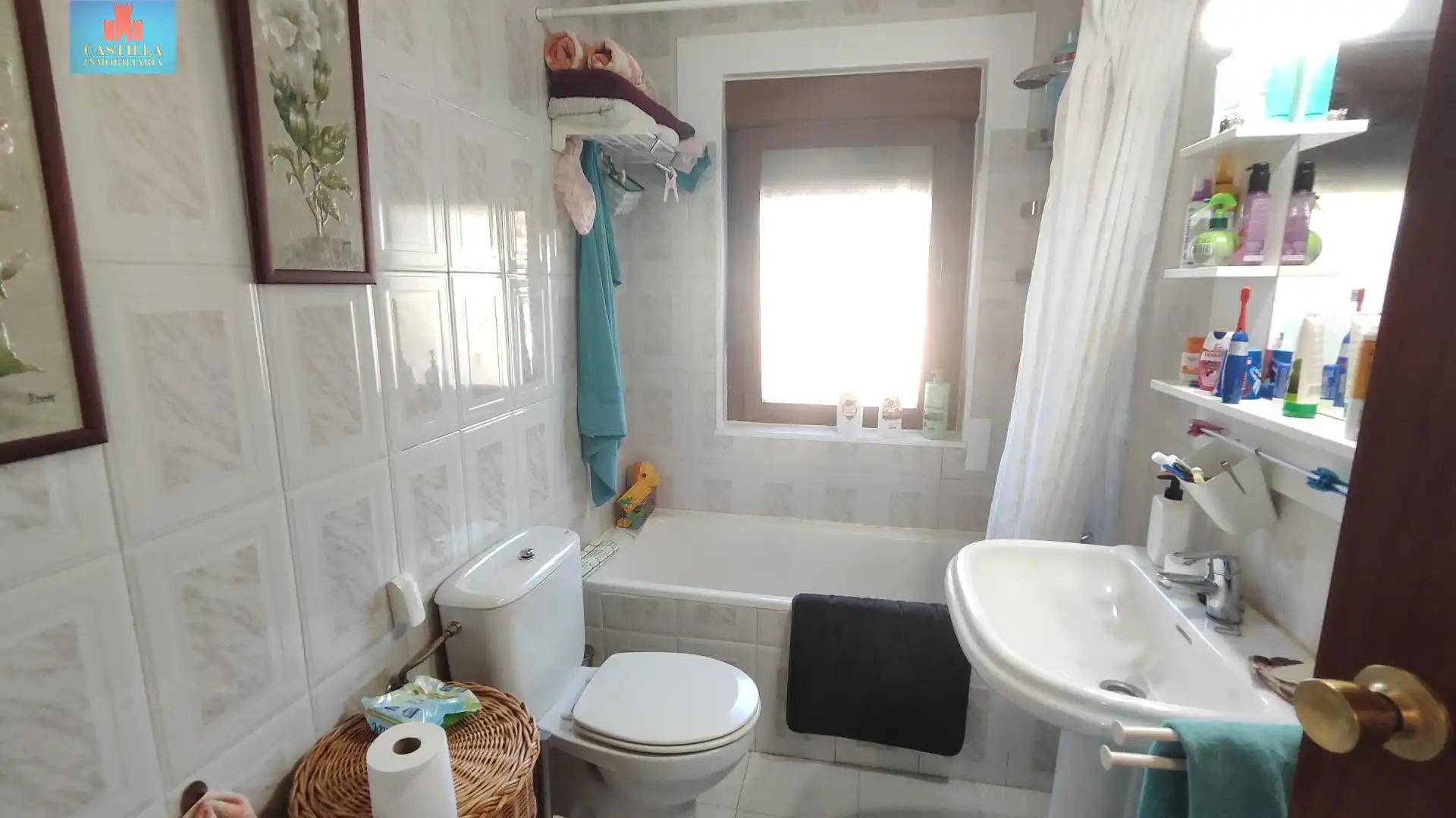 Bany de Casa o xalet en venda en Peñalba de Ávila amb Calefacció, Jardí privat i Traster