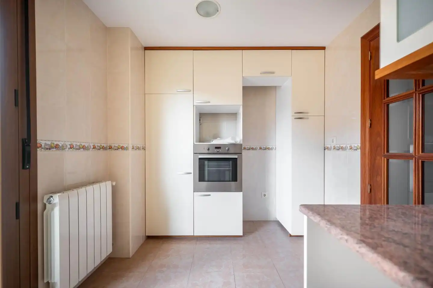 Cocina de Piso en venta en Ávila con Calefacción y Trastero