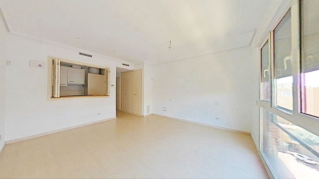 Sala de estar de Estudio en venta en  Madrid Capital con Aire acondicionado, Jardín privado y Trastero