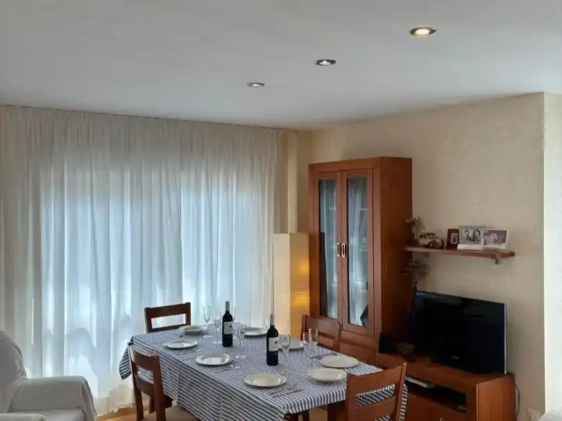 Comedor de Piso en venta en Corcubión con Parquet y Amueblado