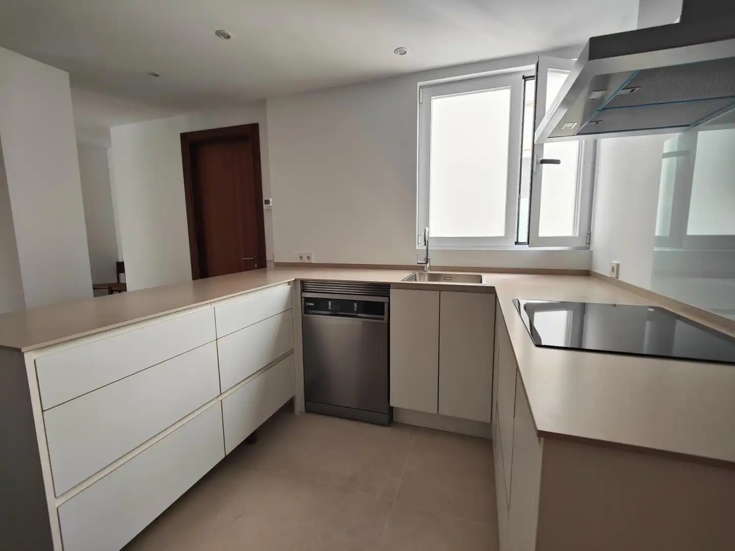 Cocina de Piso de alquiler en  Palma de Mallorca con Aire acondicionado, Calefacción y Balcón