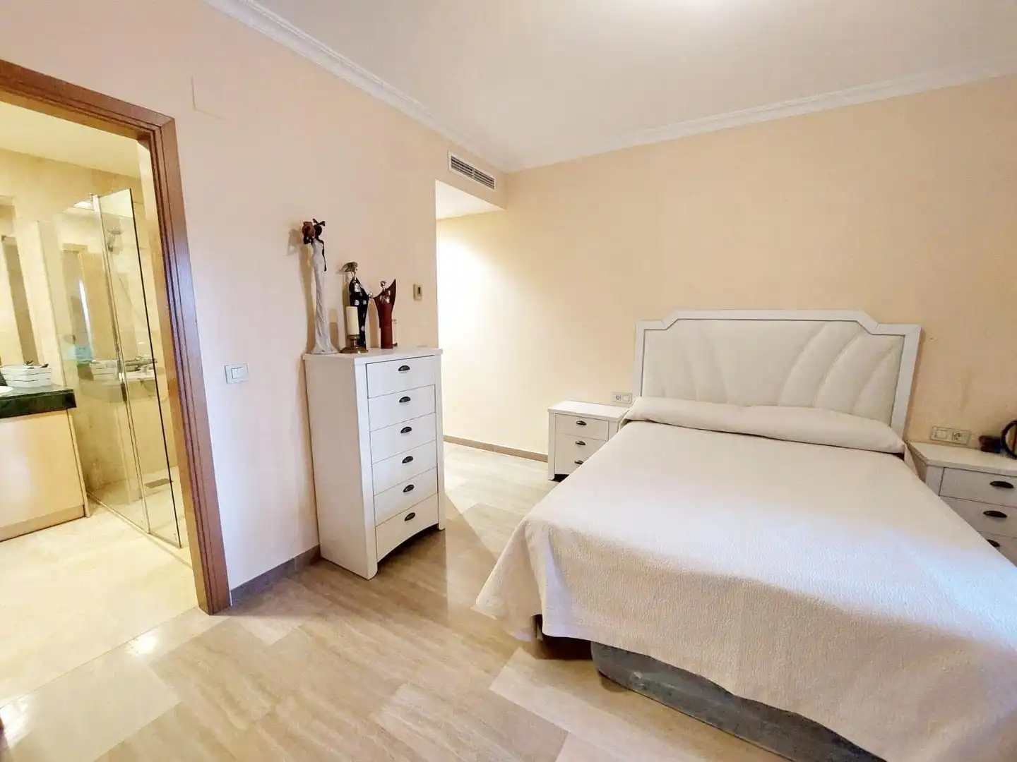 Piso con piscina en venta en GANDHI, imagen 23