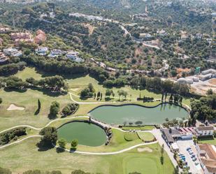 Vista exterior de Casa o xalet en venda en Marbella amb Aire condicionat, Calefacció i Terrassa