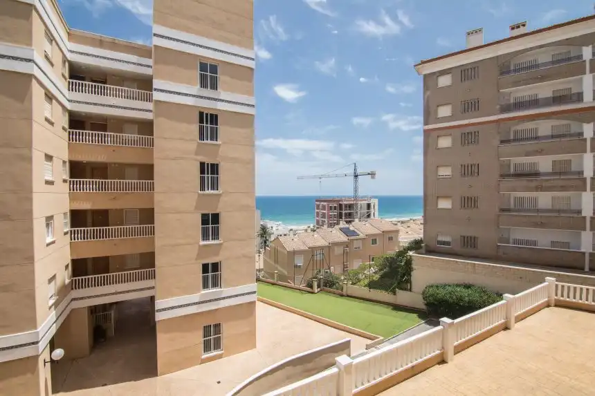 Schlafzimmer von Wohnung zum Verkauf in Elche / Elx mit Klimaanlage, Terrasse und Möbliert