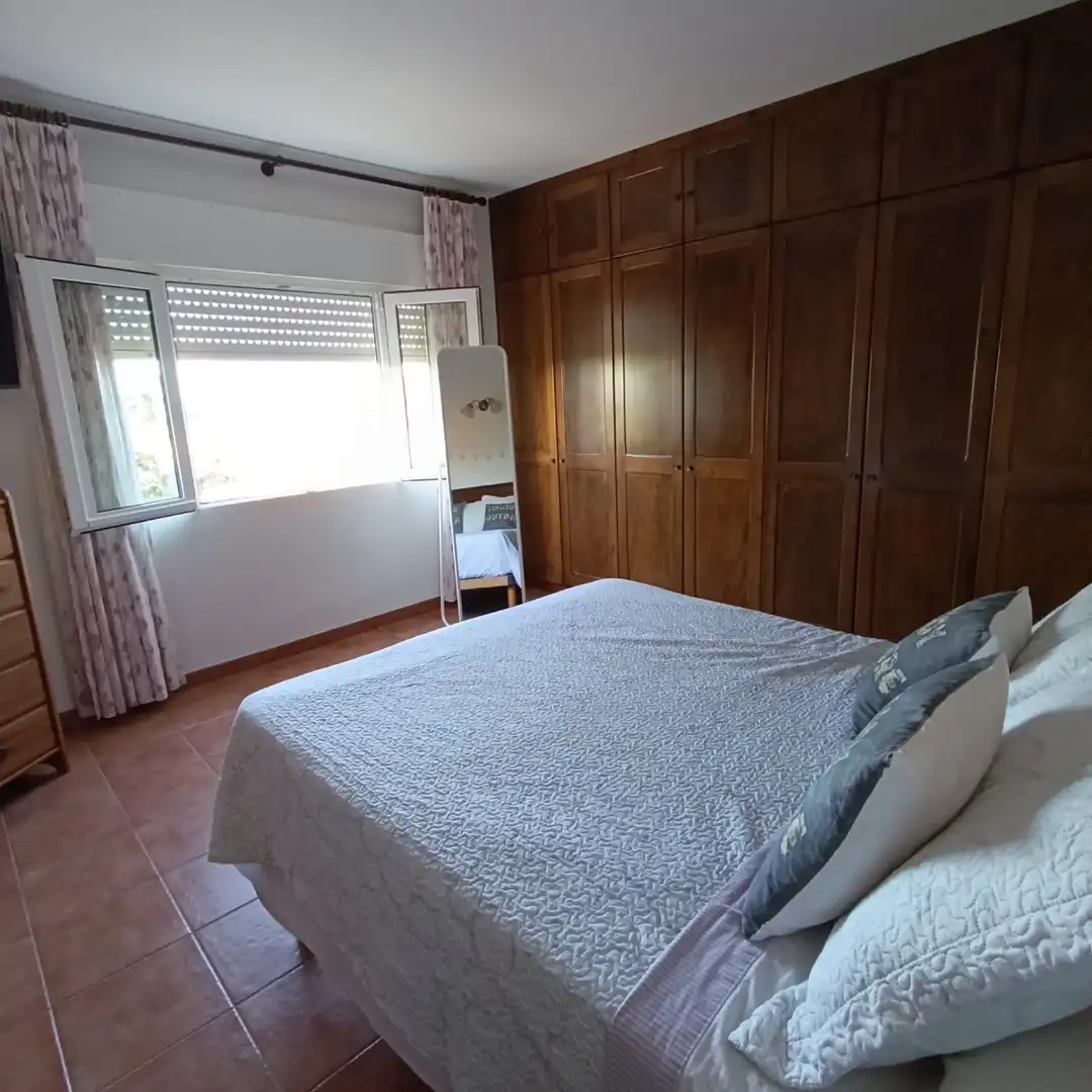 Schlafzimmer von Country house zum Verkauf in Ciutadella de Menorca mit Privatgarten, Terrasse und Möbliert