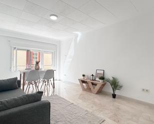 Sala d'estar de Apartament de lloguer en Burriana / Borriana amb Balcó