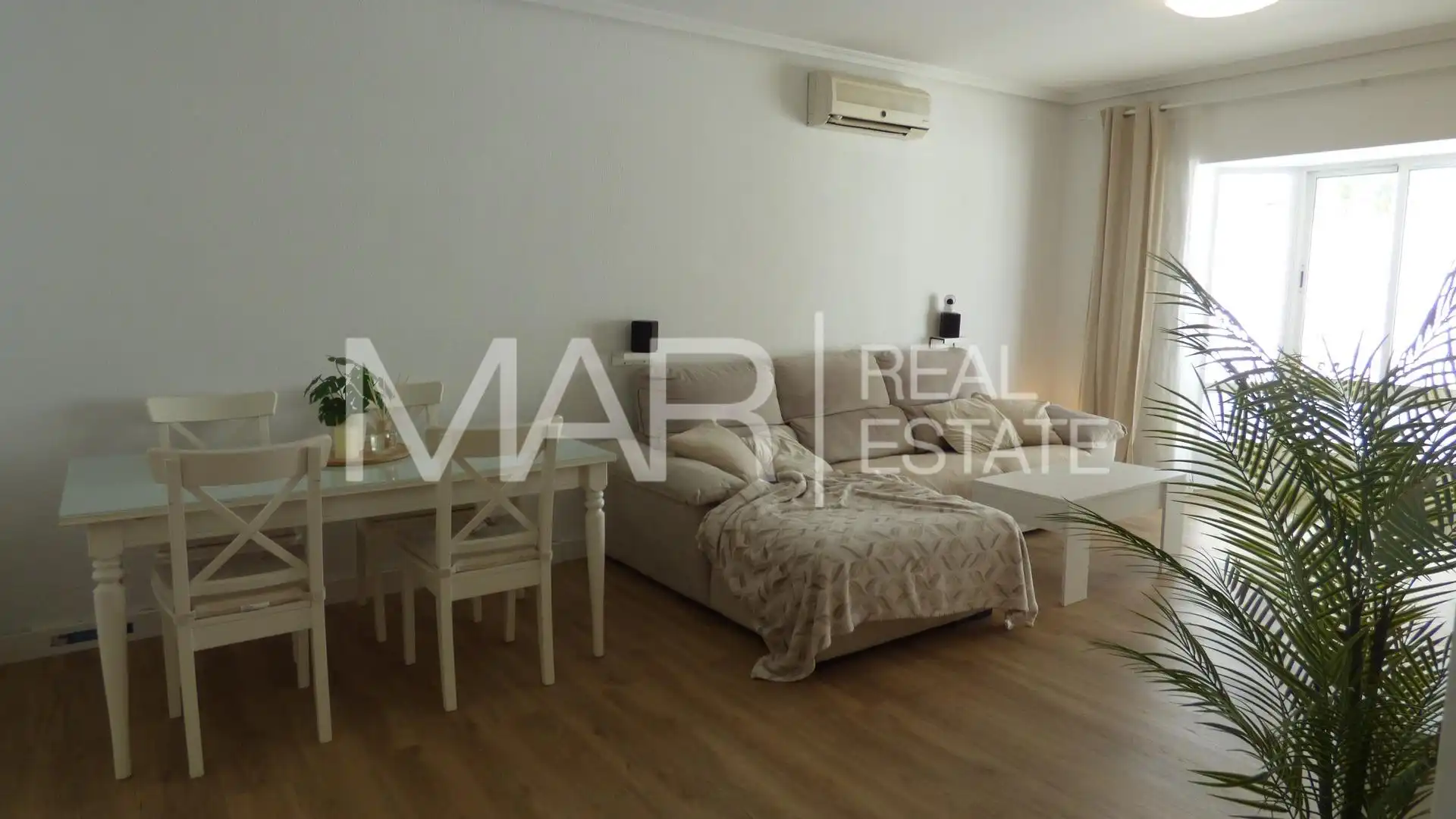 Bedroom of Houses for sale in Chiclana de la Frontera