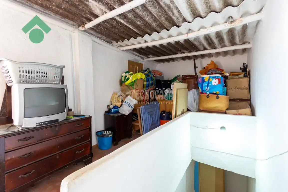 Casa adosada en venta en Almuñecar Centro