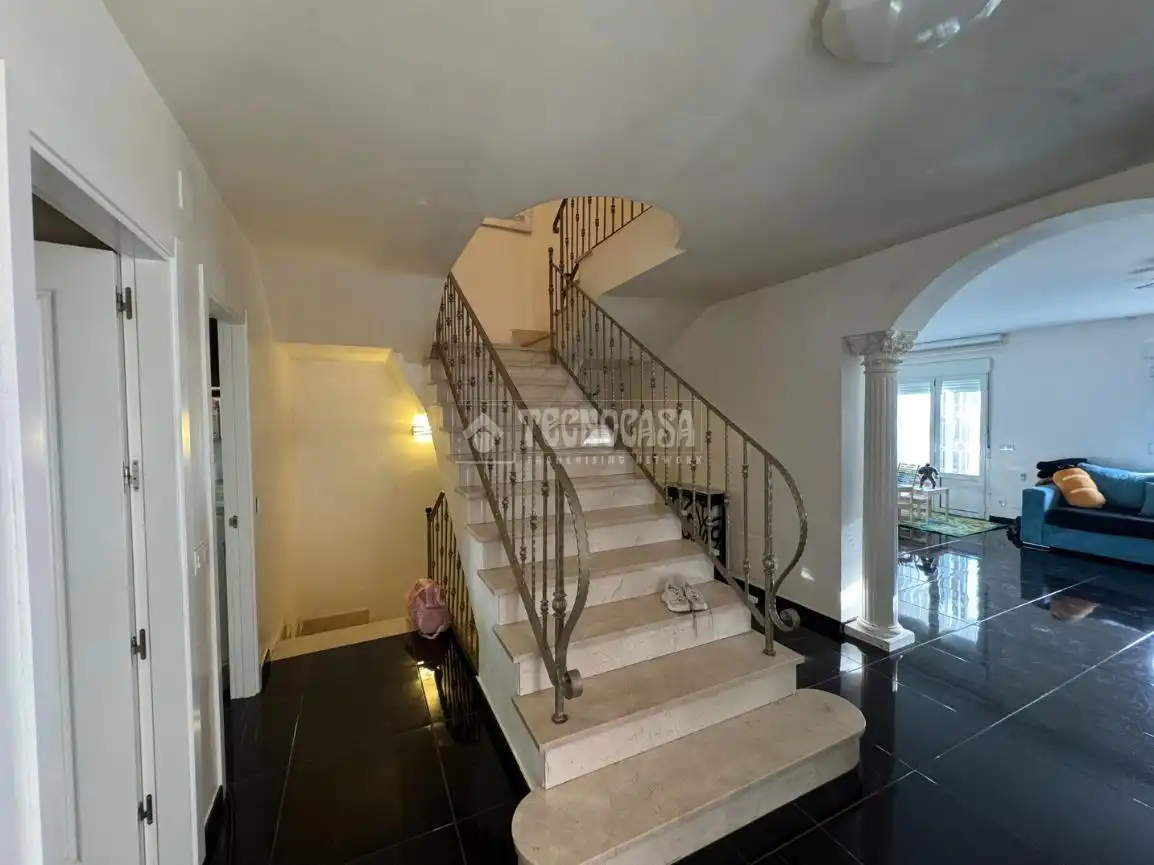 Semi-detached house with pool for sale in Morata de Tajuña, imagen 6