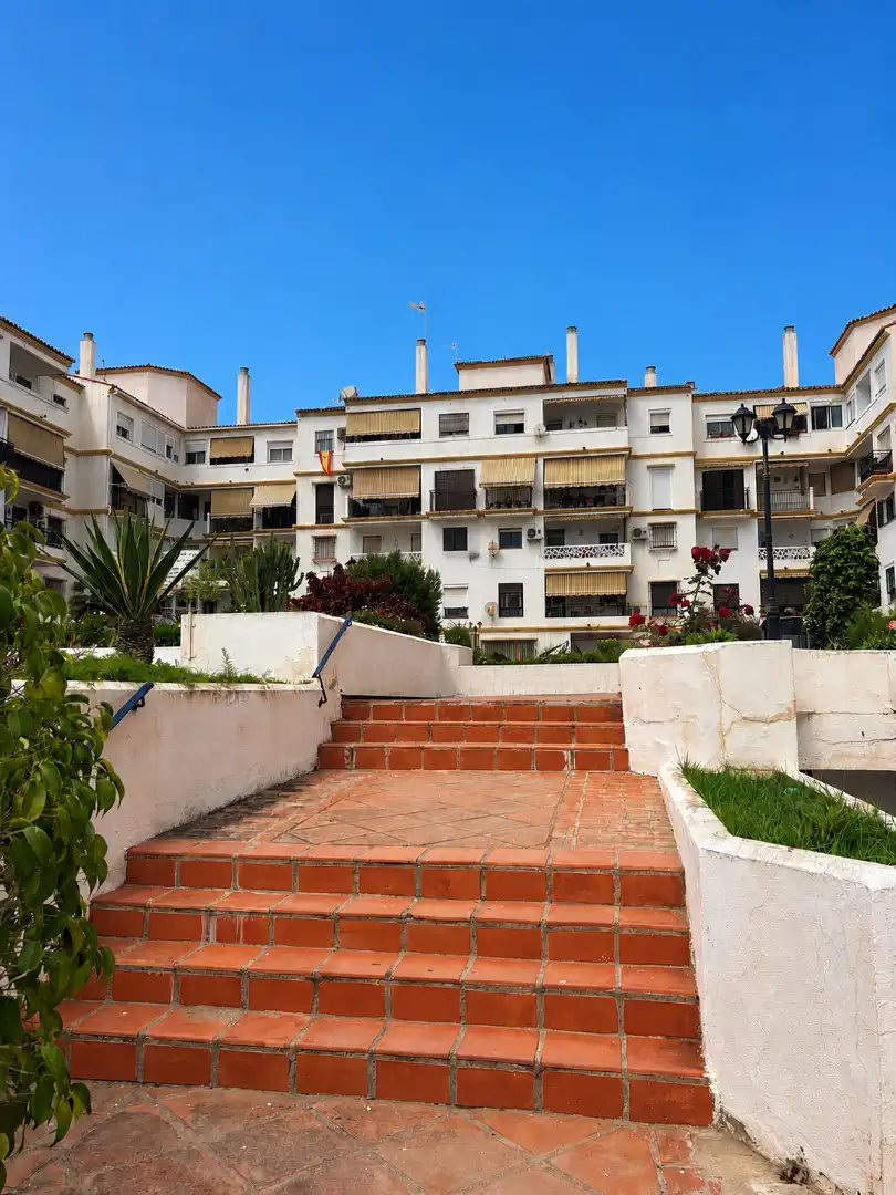 Vista exterior de Pis de lloguer en Vélez-Málaga amb Piscina comunitària