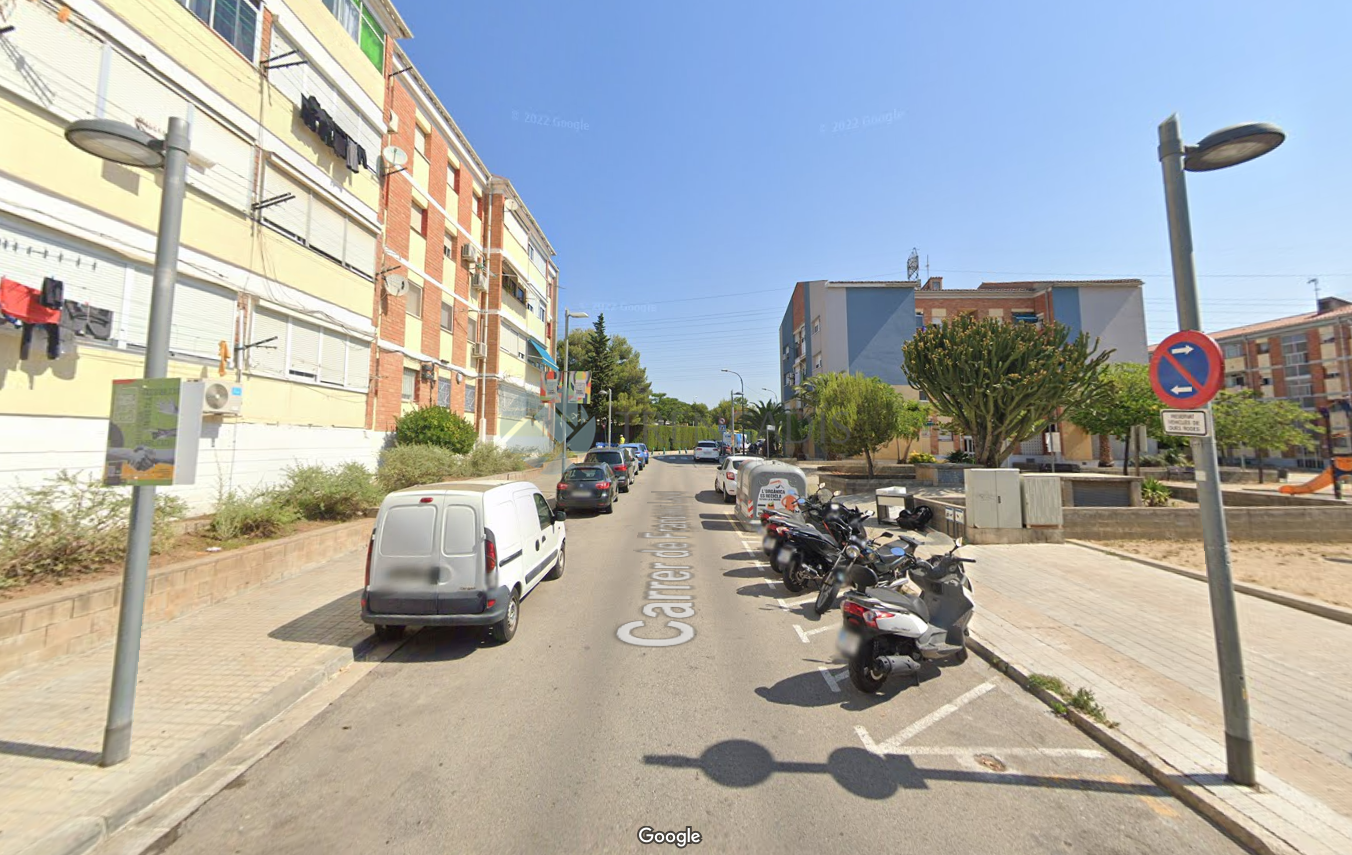 Vista exterior de Pis en venda en Sant Boi de Llobregat