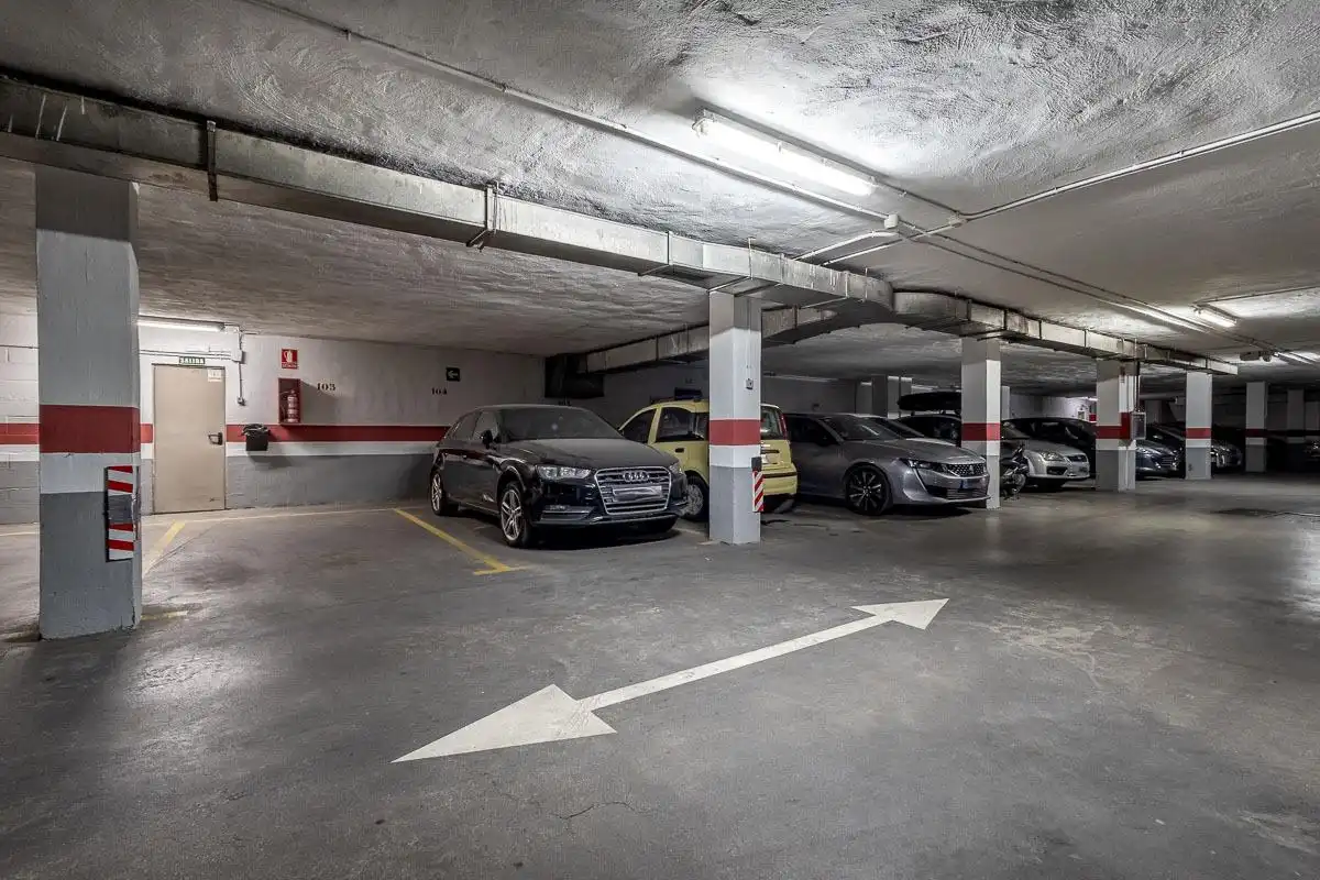 Parking of Flat for sale in Granada  with Balcony