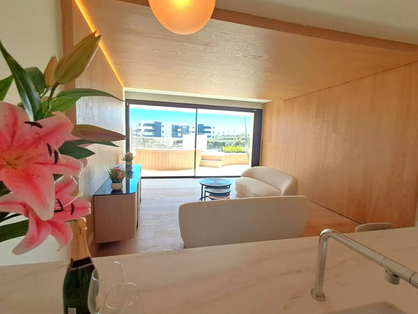 Sala de estar de Apartamento en venta en Fuengirola con Aire acondicionado, Terraza y Trastero