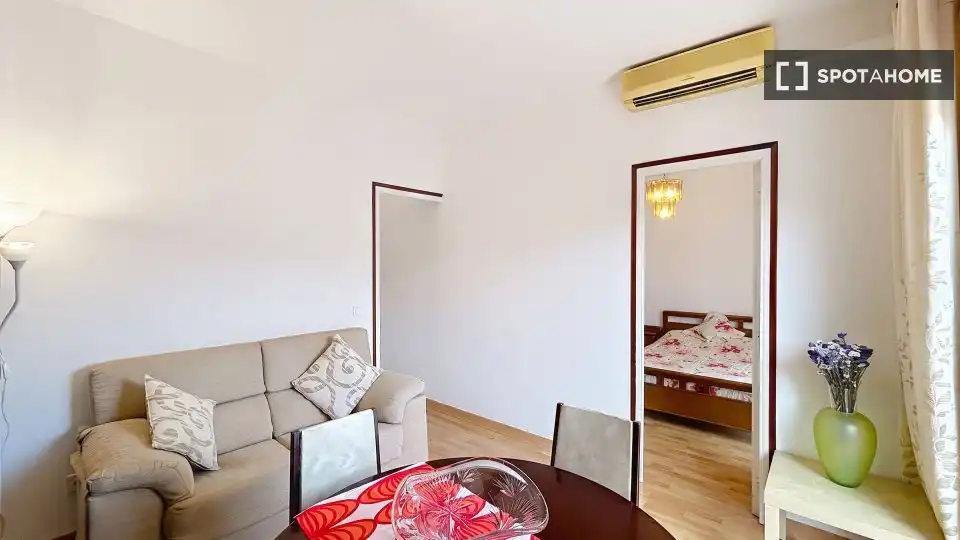 Sala d'estar de Pis de lloguer en Barcelona amb Aire condicionat, Calefacció i Moblat