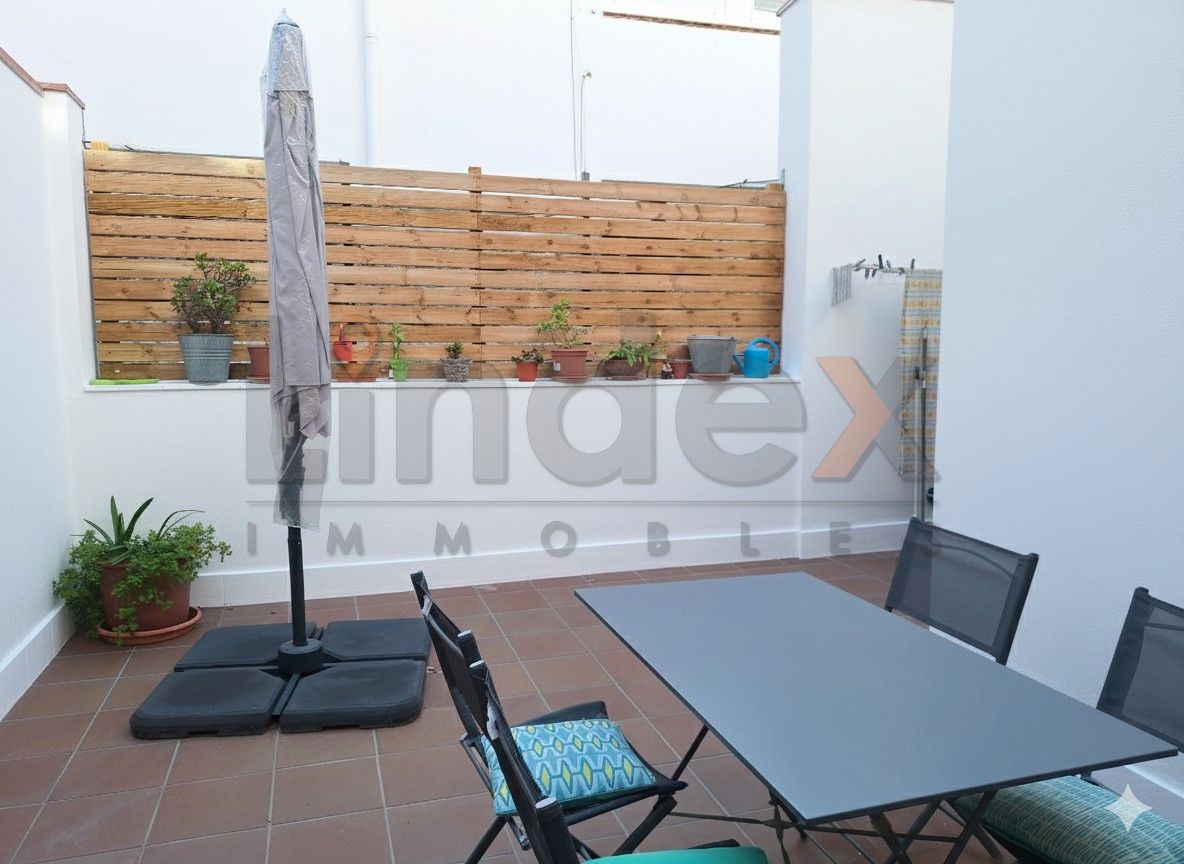 Casa adosada en venta en Carrer d'Avall, Centre