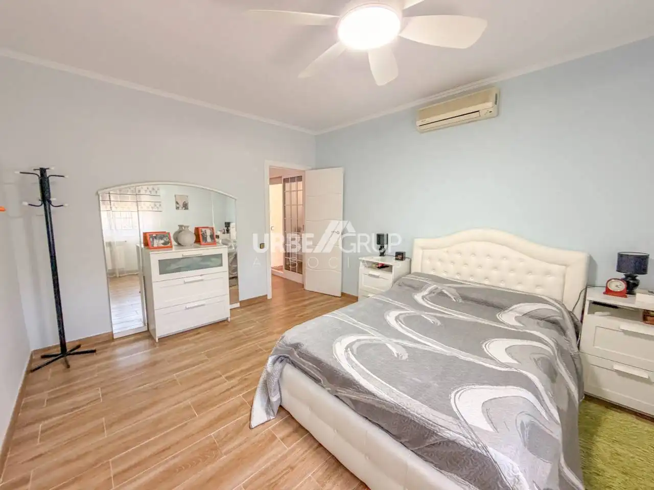 Bedroom of Detached homes for sale in Abrera  with Air Conditioner, Heating and Private garden