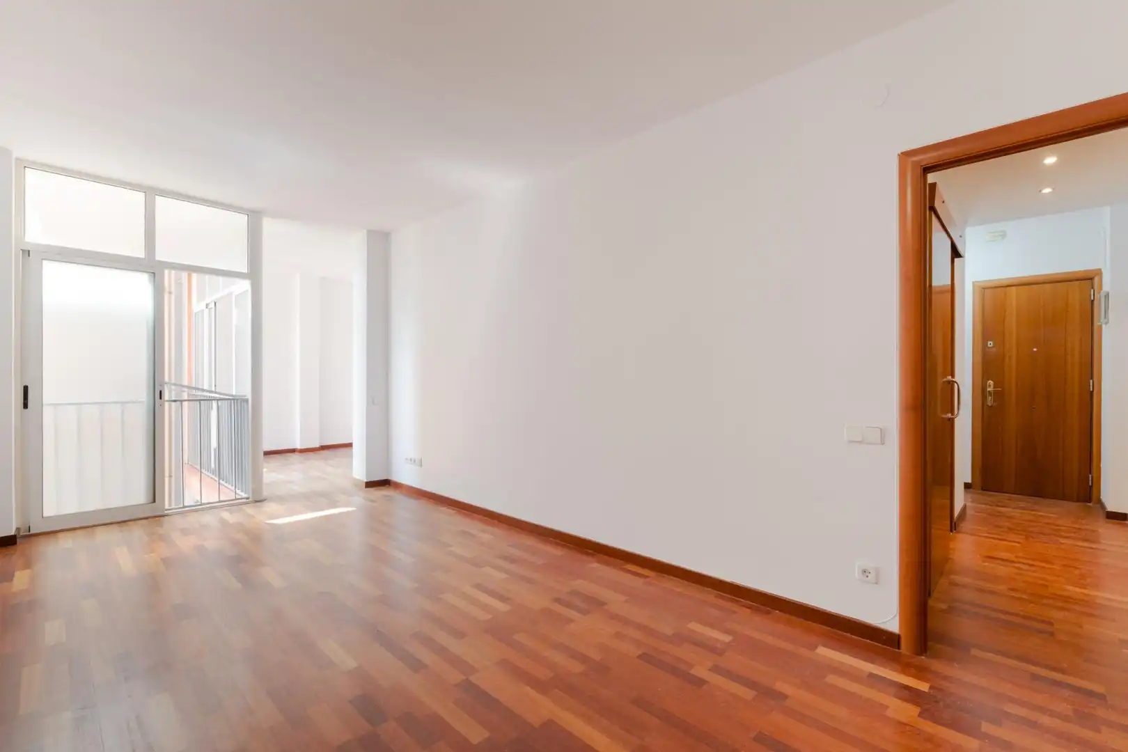 Piso en venta en Esplugues de Llobregat con Balcón