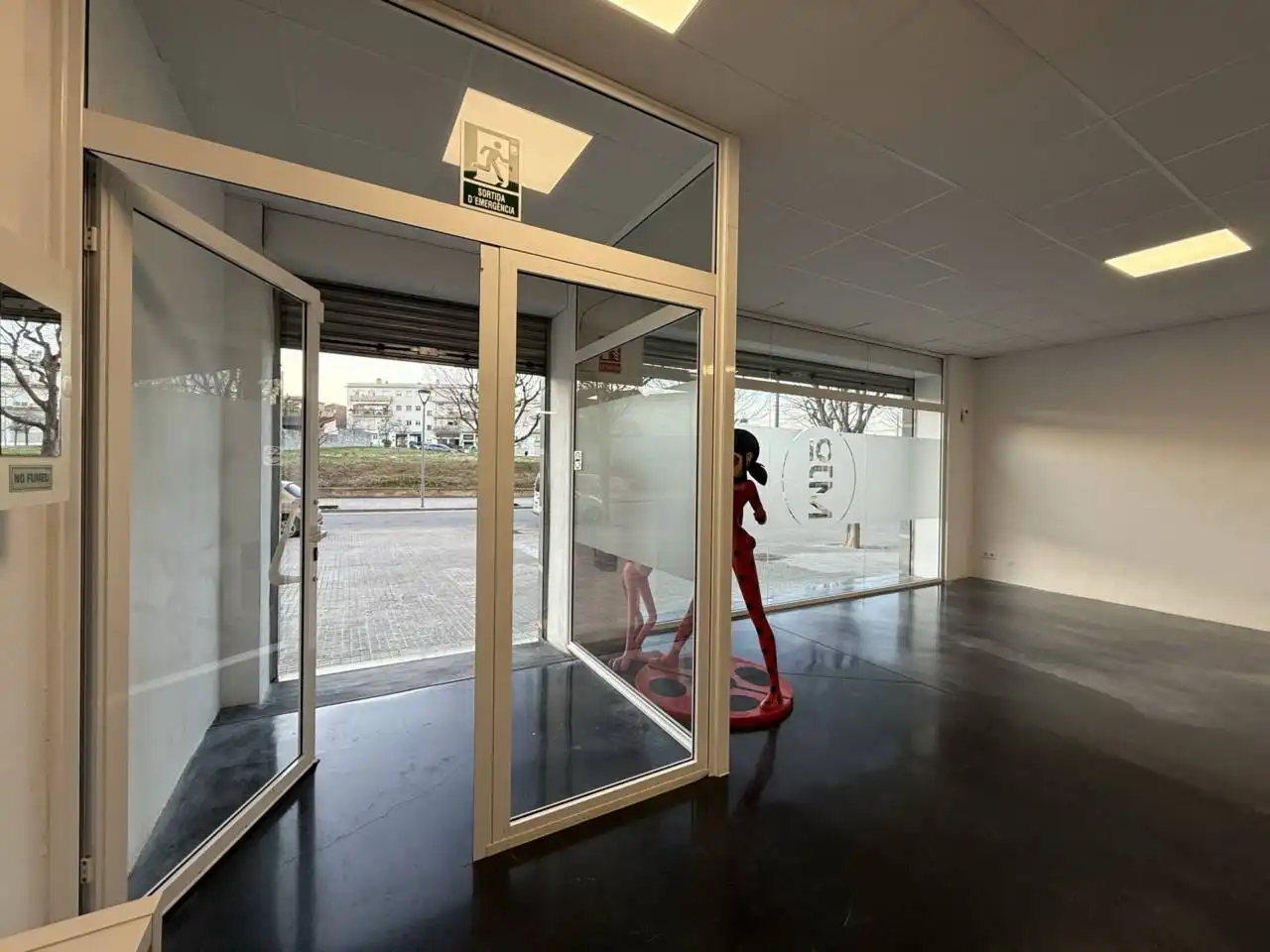 Business premises for sale in Paseo Can Ferrer, imagen 7