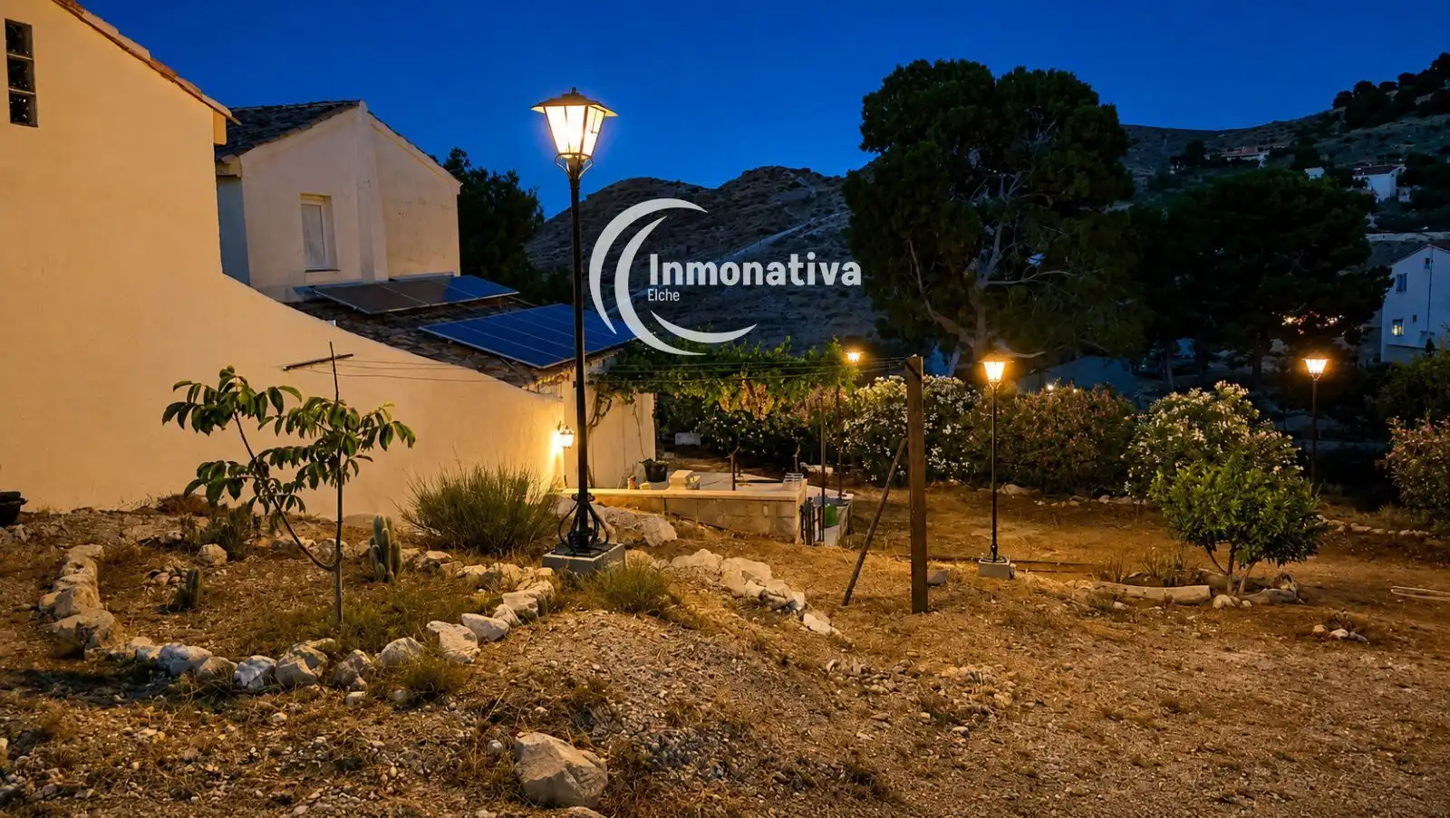 Exterior view of Houses for sale in Pedanías Oeste