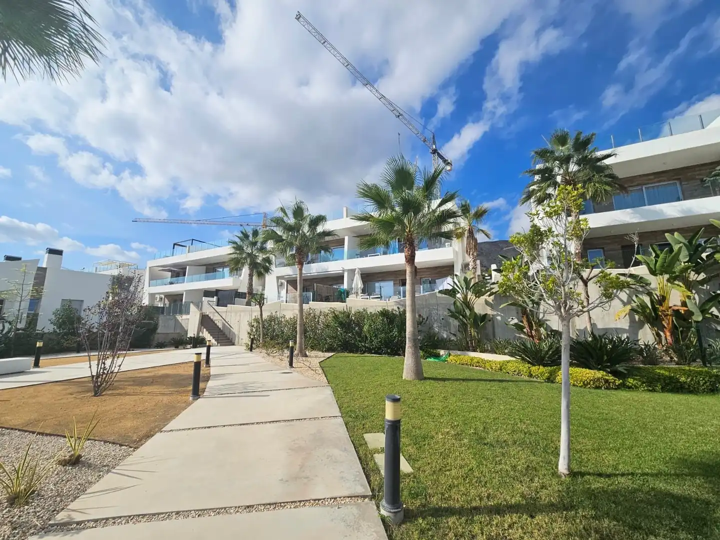 Vista exterior de Ático de alquiler en Finestrat con Aire acondicionado, Calefacción y Jardín privado