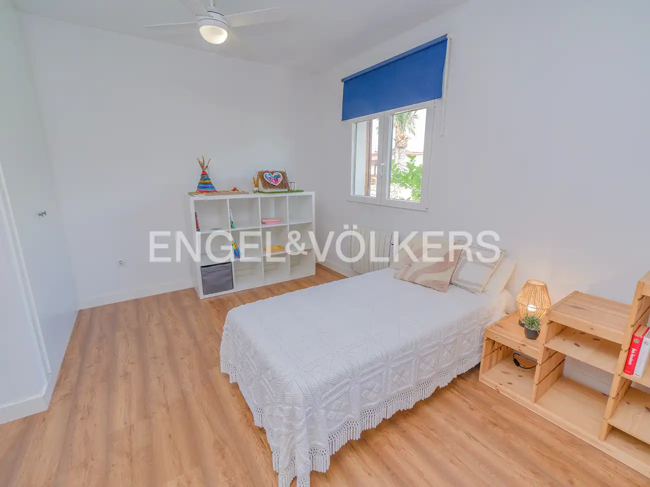 Habitación de Casa o chalet en venta en El Campello con Aire acondicionado, Calefacción y Jardín privado